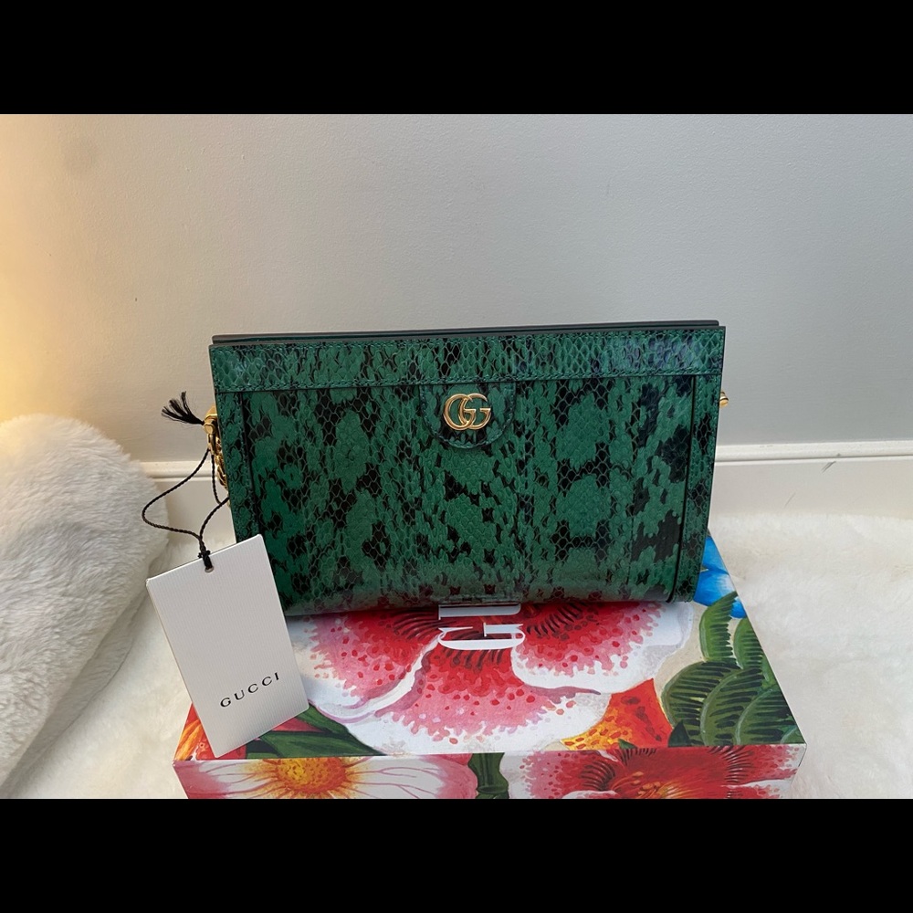Exclusive; Limited Gucci Green
watersnake ophidia chain
shoulder bag